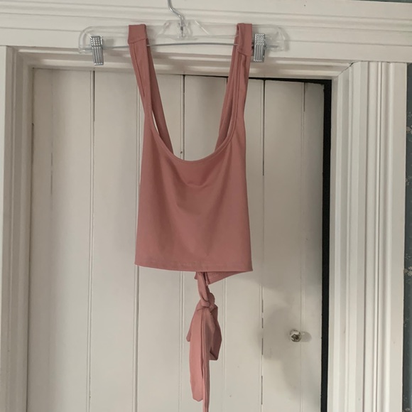 Shein Criss cross back cropped top - Picture 1 of 2